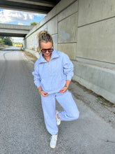 Load image into Gallery viewer, The Essential Jogger - Grey
