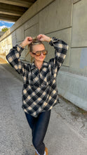 Load image into Gallery viewer, *PRESALE* The Mya Plaid Pullover: Ship Date 11.5

