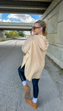 Load image into Gallery viewer, The Off Duty Pullover - Oat
